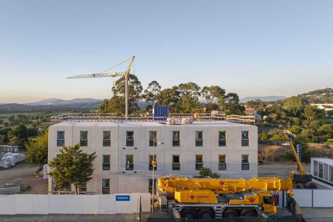 Montagem da estrutura da Residência Académica de Valença chegou ao fim 8 CREE Valenca Dia6 112 scaled
