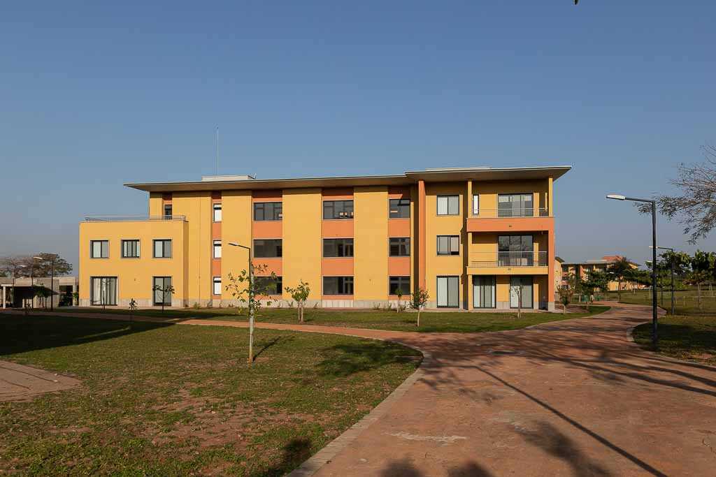 Acessos Linha do Douro Marco de Canaveses Casais Construction 69